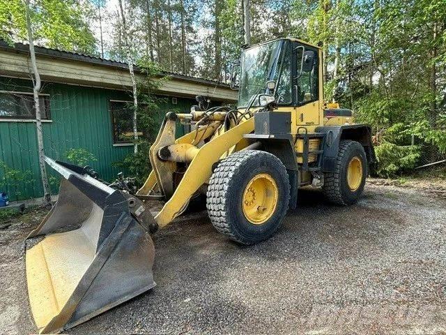 Komatsu WA 180-3 Колесни товарачи