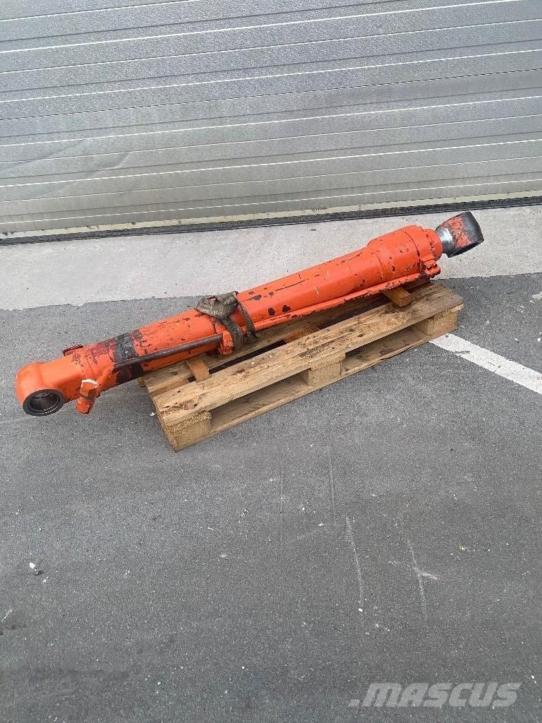 Hitachi ZX 250 LC Верижен екскаватор