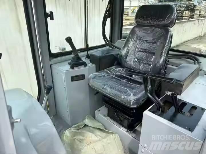 CAT D 6 R Верижни булдозери
