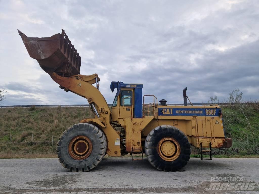 CAT 988 F Колесни товарачи