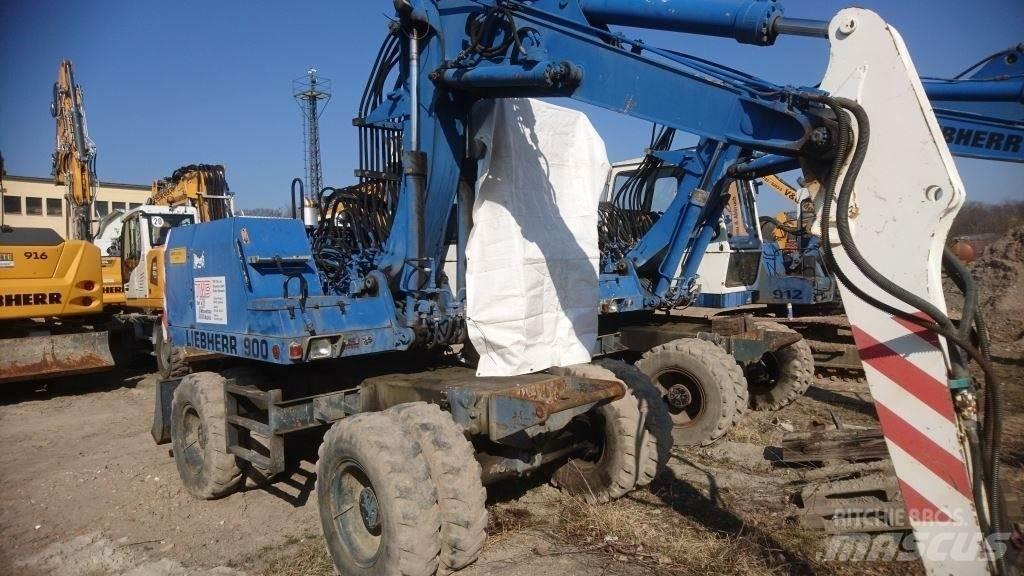 Liebherr A900-C Колесни екскаватори