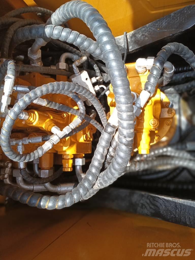 Sany SY 135C Средни екскаватори 7т - 12т