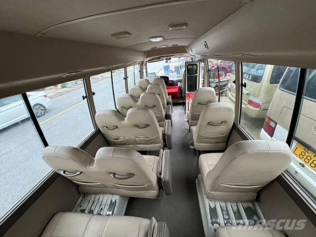 Toyota Coaster Bus Мини бусове