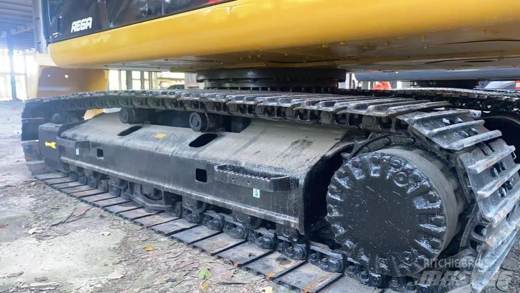 CAT 320D2L Верижен екскаватор