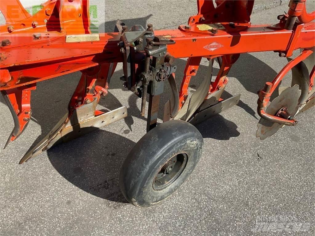 Kuhn MM 110 4T Стандартни плугове