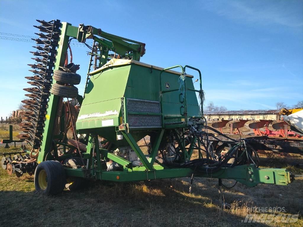 John Deere 740 A 9m Редосеялки