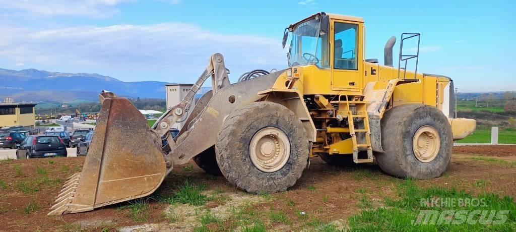 Volvo L 220 E Колесни товарачи