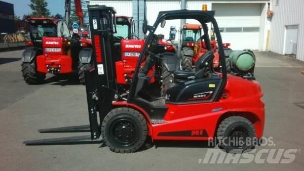 Manitou MI30G ST5 Камиони за херавни местности