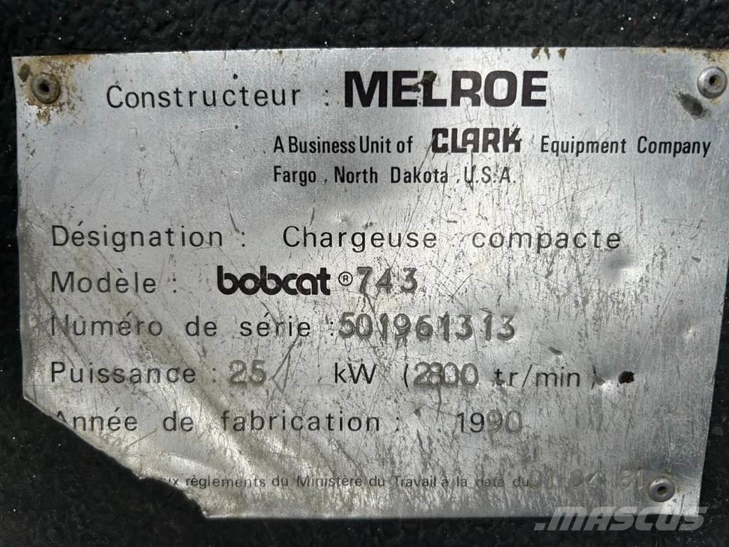 Bobcat 743 Мини товарачи
