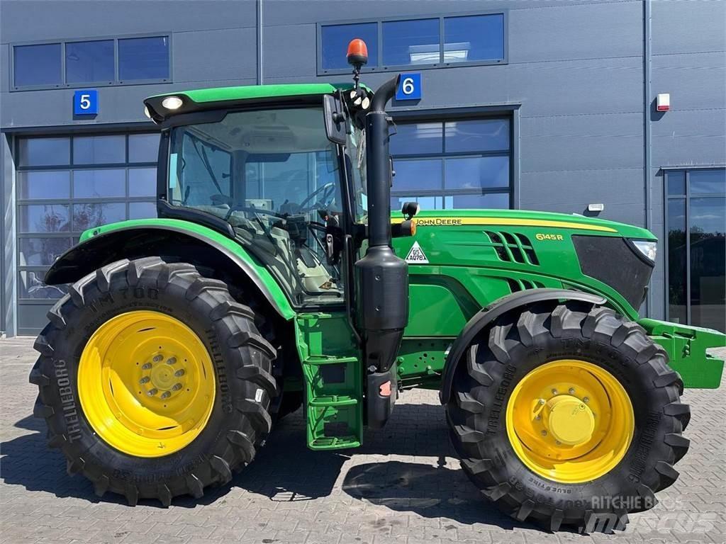 John Deere 6145R Трактори
