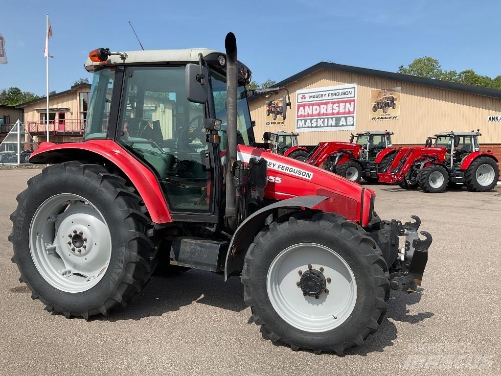 Massey Ferguson 5455 Трактори
