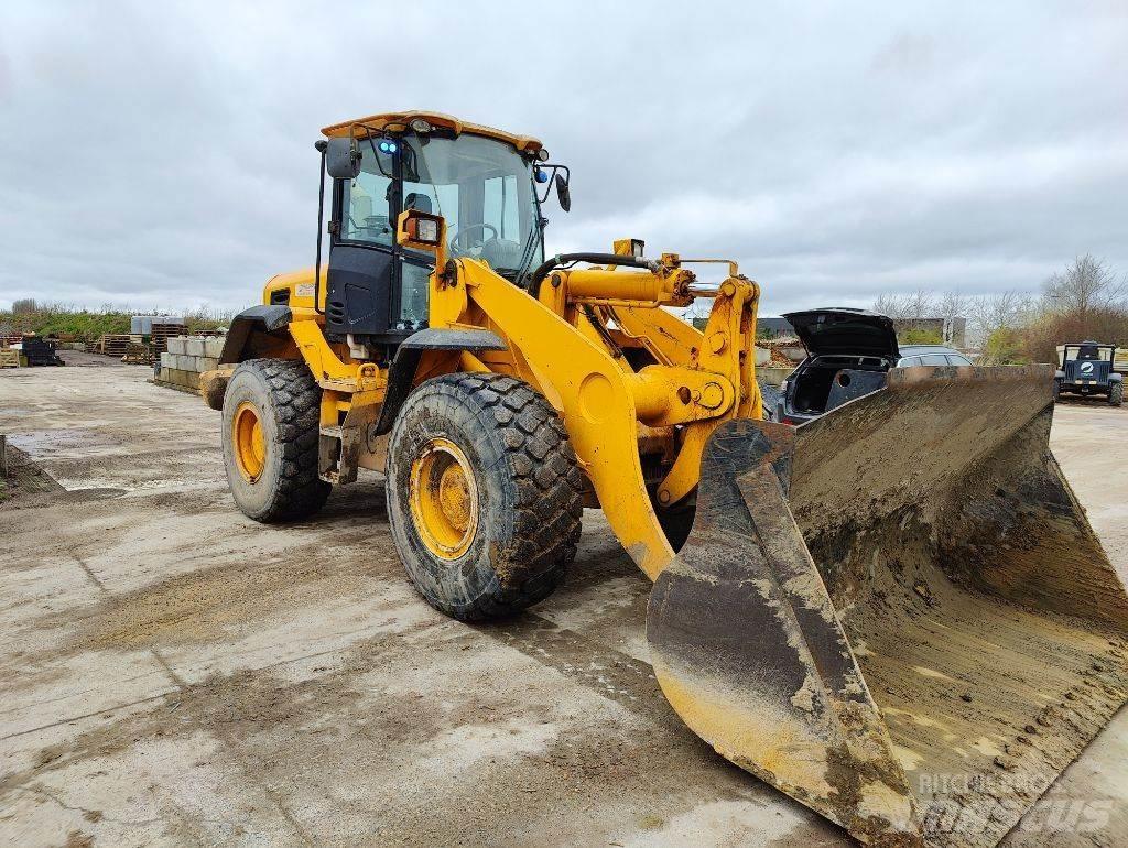 JCB 436 Колесни товарачи