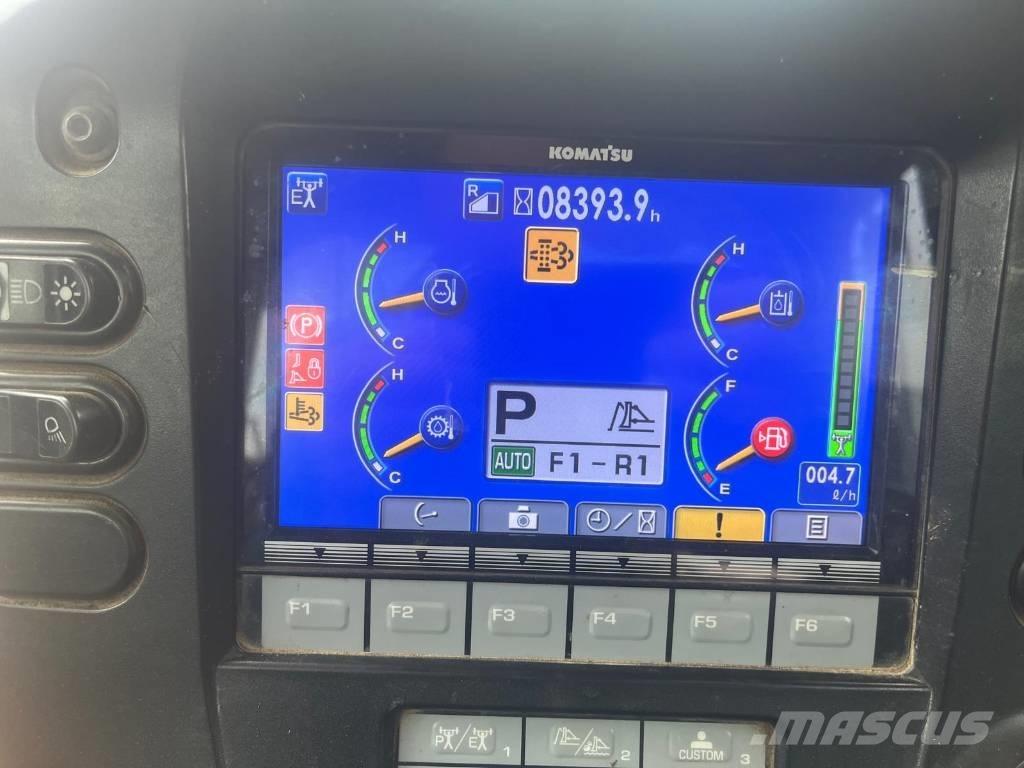 Komatsu 65 PX-17 Верижни булдозери
