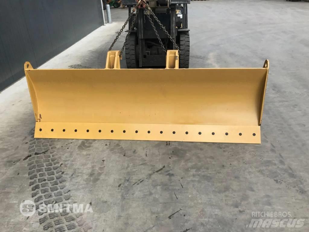 Komatsu QR Остриета
