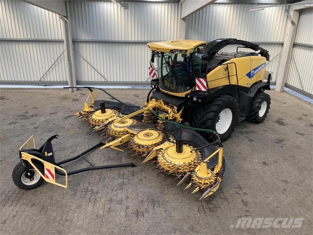 New Holland FR700 Самоходни фуражири