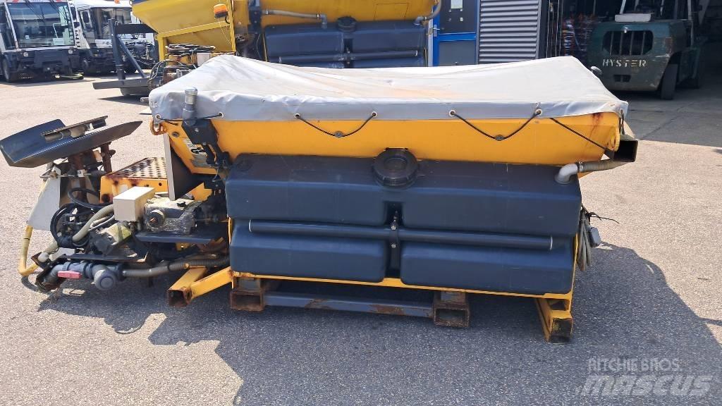 Nido N9010-18 PAN Разстилачки на пясък и сол