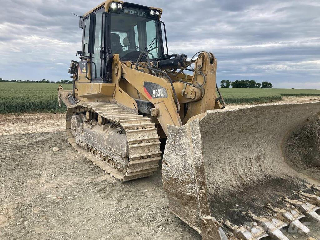 CAT 963K Верижен товарач