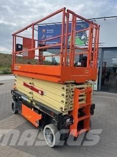 JLG 4045R Ножични работни платформи