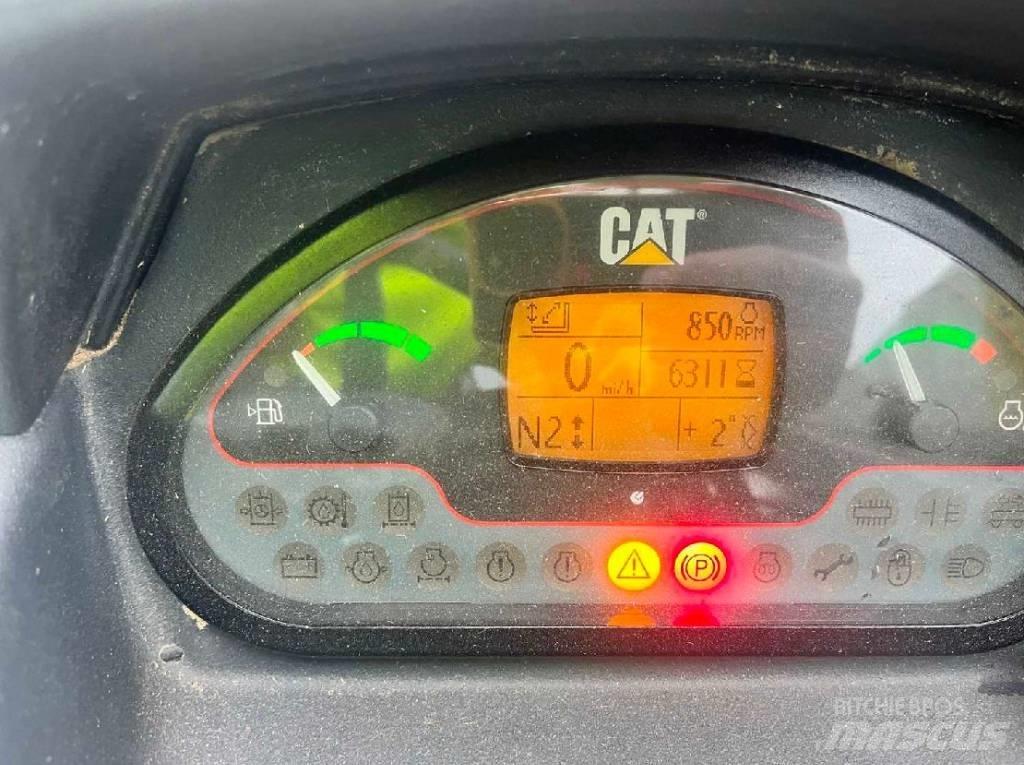 CAT TH336C Телескопични товарачи