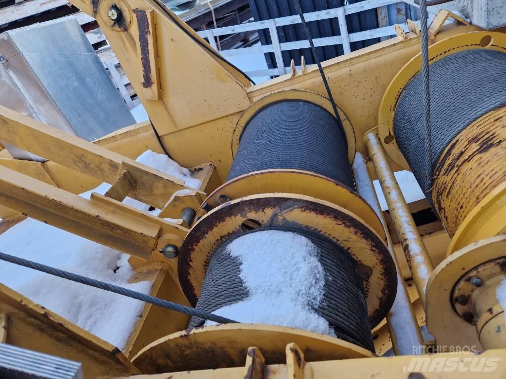 Potain 386B Самоповдигащи кранове