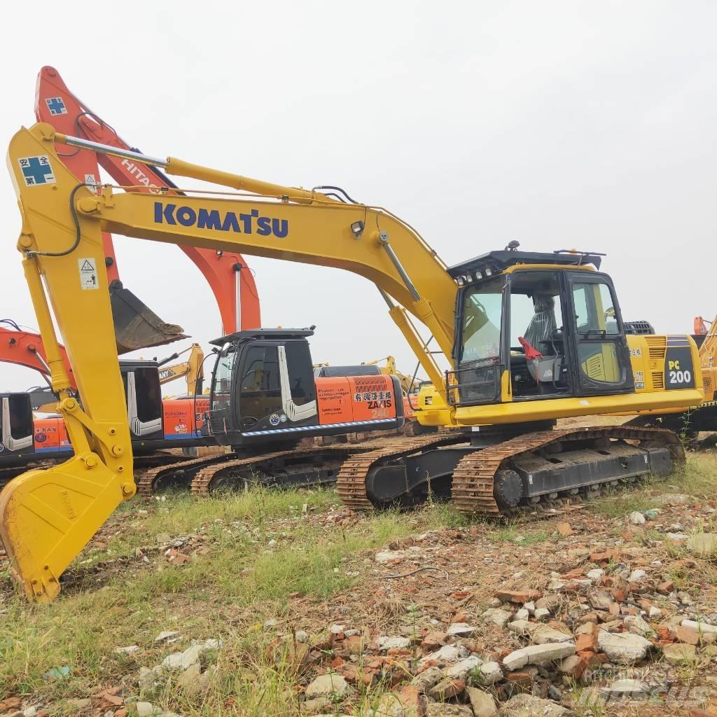 Komatsu PC200-8 Верижен екскаватор