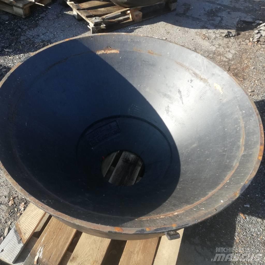Metso HP 4 Mantle Мобилни трошачки
