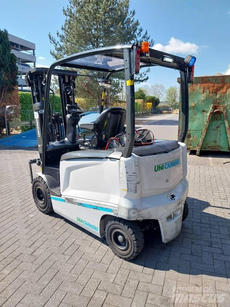 UniCarriers MX 25 Електрически вилични кари-повдигачи
