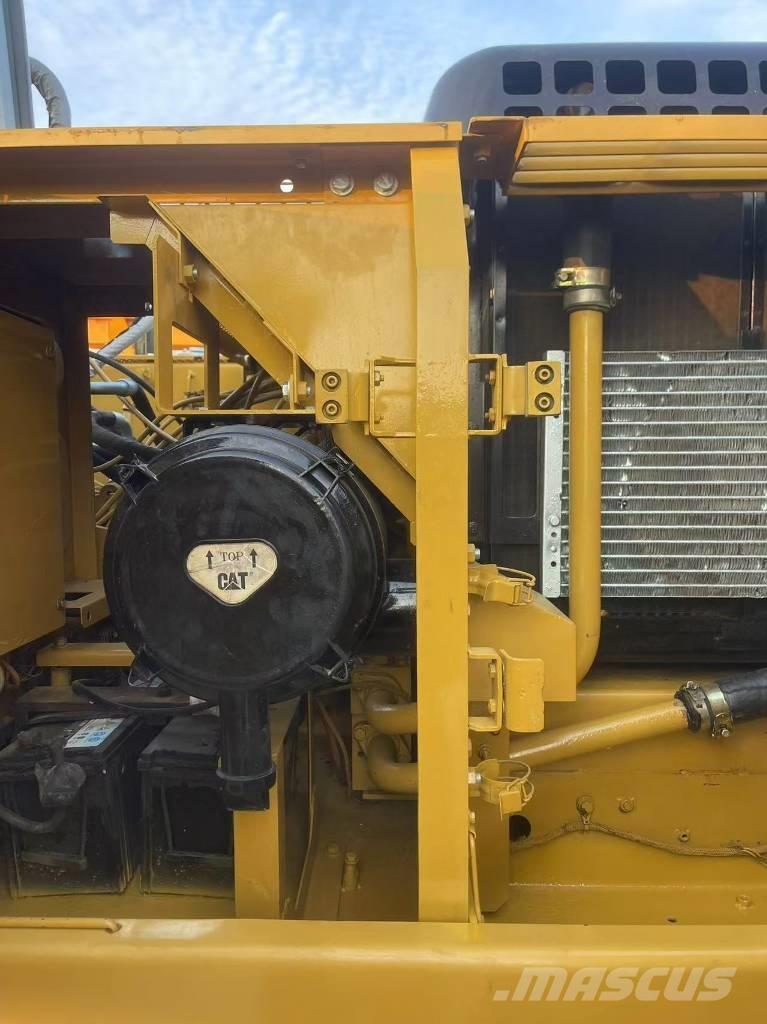 CAT 320 B Верижен екскаватор