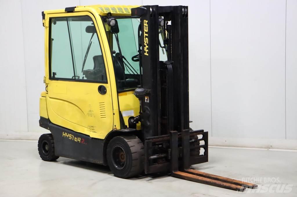 Hyster J2.5XN Електрически вилични кари-повдигачи