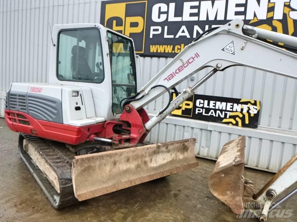 Takeuchi TB250 Мини екскаватори < 7 т