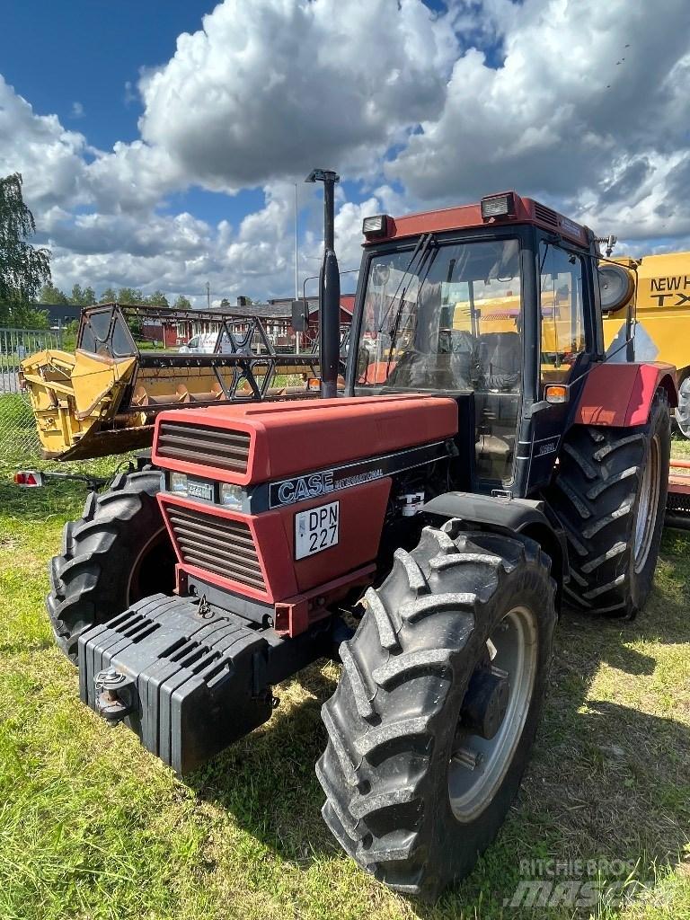 Case IH 1056 XL A Трактори