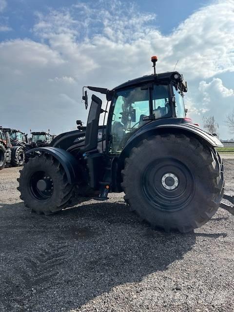 Valtra T 235 D Трактори