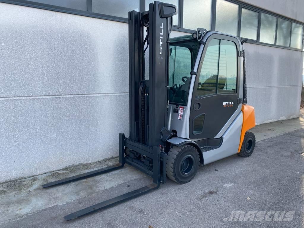 Still RX 70-25 Дизелови камиони