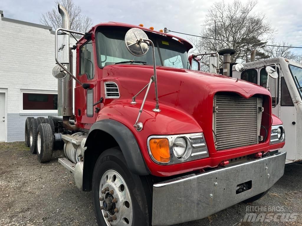 Mack CV 713 Разглобяеми надстойки