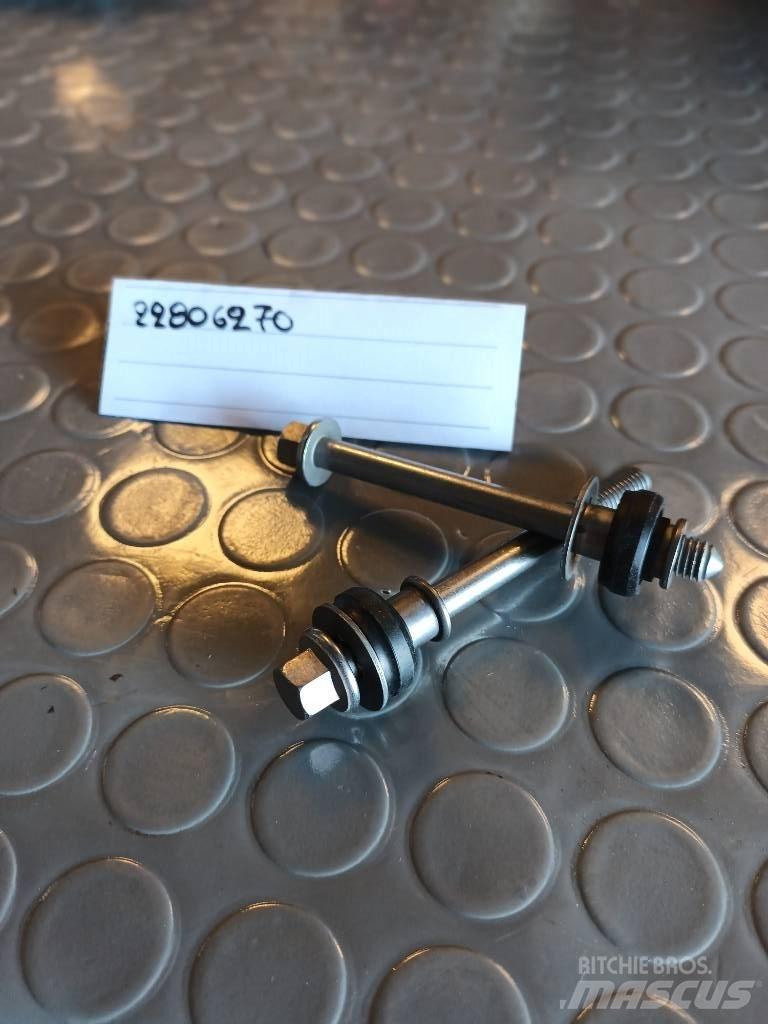 Volvo SCREW 22806270 Транспорт - Други