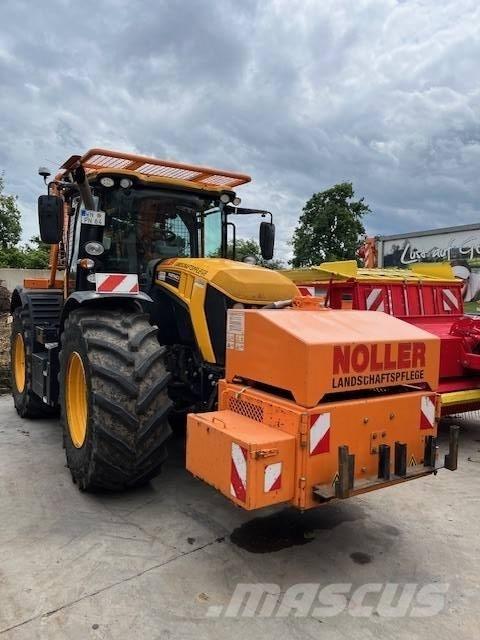JCB Fastrac 4220 Трактори