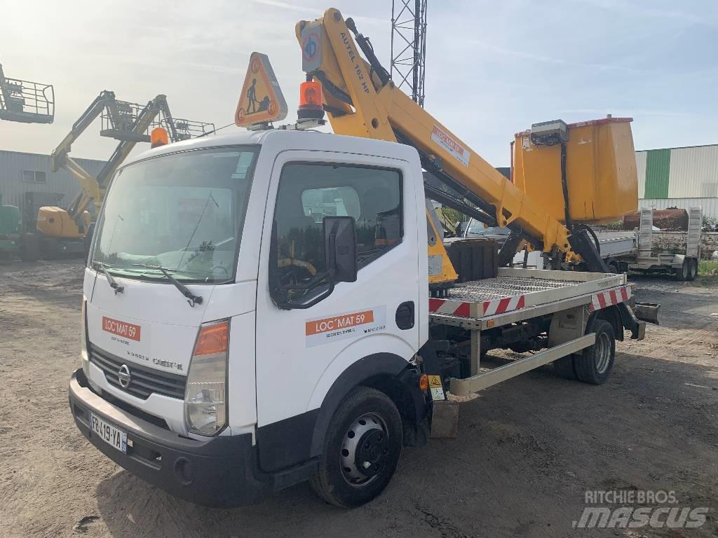 Nissan Cabstar Моторизирани платформи с талига