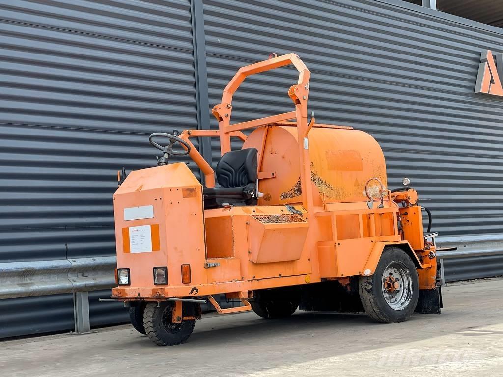 Strassmayr S25/500-G Гудронатори