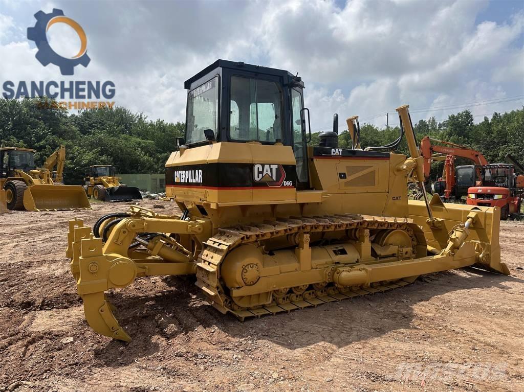 CAT D 6 G Верижни булдозери
