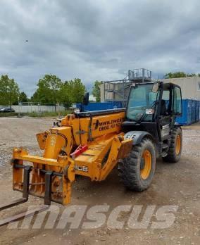 JCB 540-140 Телескопични товарачи