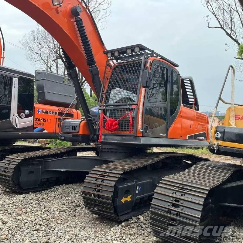 Doosan DX225 Верижен екскаватор