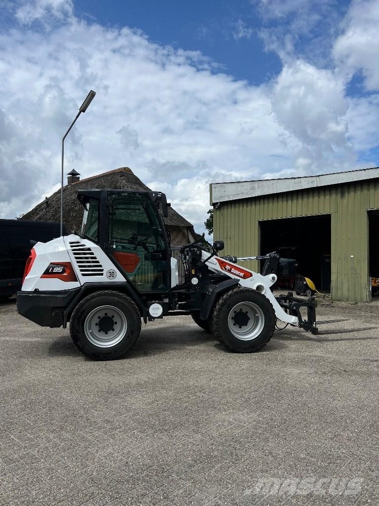 Bobcat L 85 Колесни товарачи