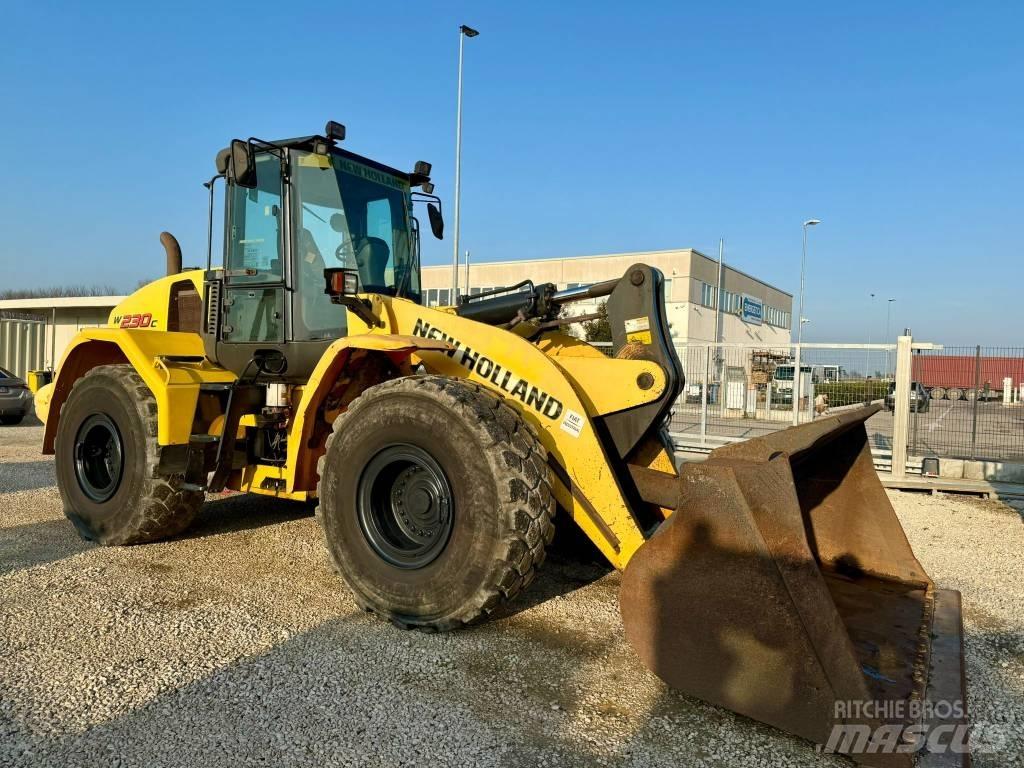 New Holland W 230 C Колесни товарачи