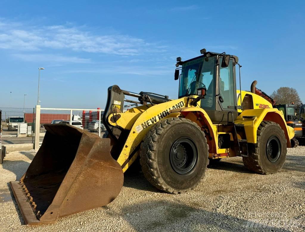 New Holland W 230 C Колесни товарачи