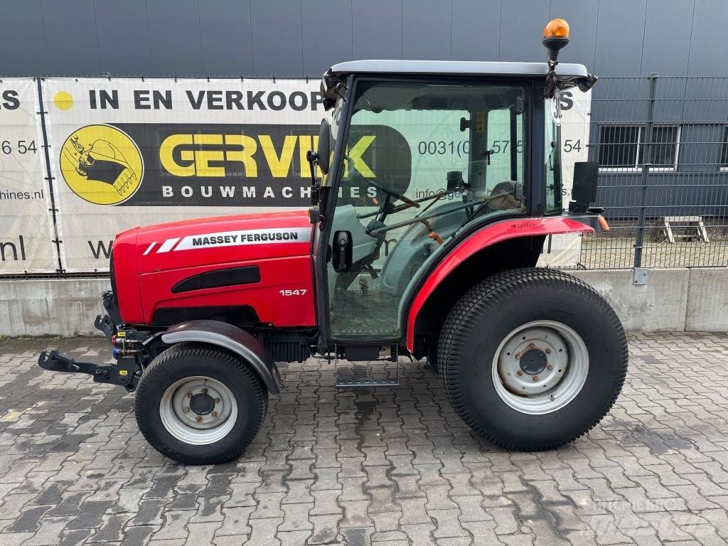 Massey Ferguson 1547 Трактори