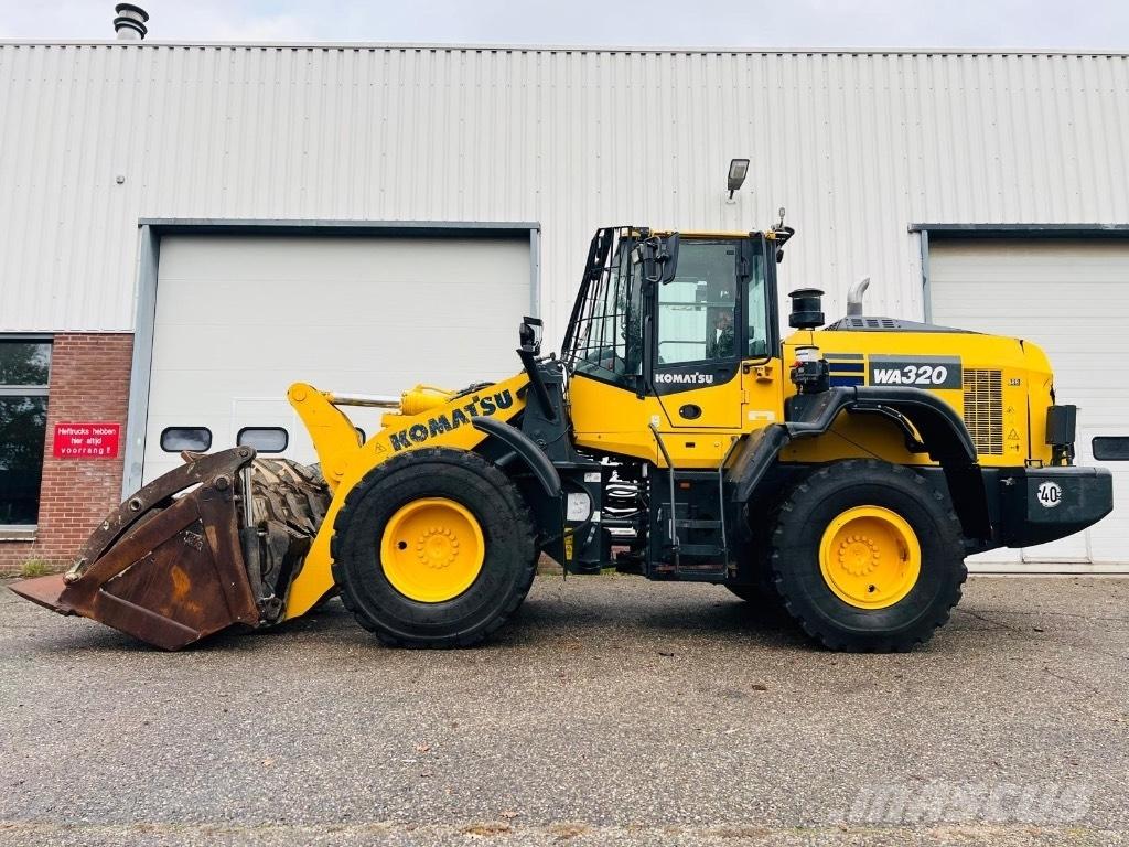 Komatsu WA 320-8 Колесни товарачи