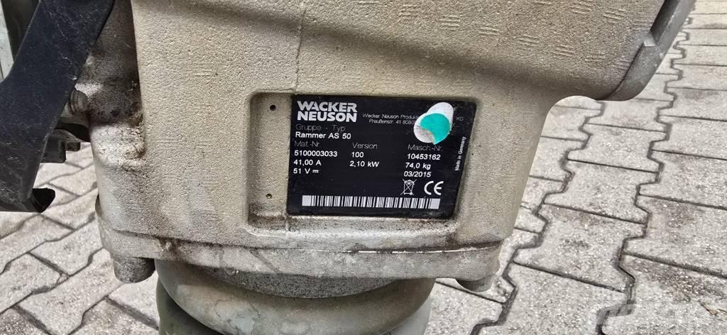 Wacker Neuson AS50e Пробки