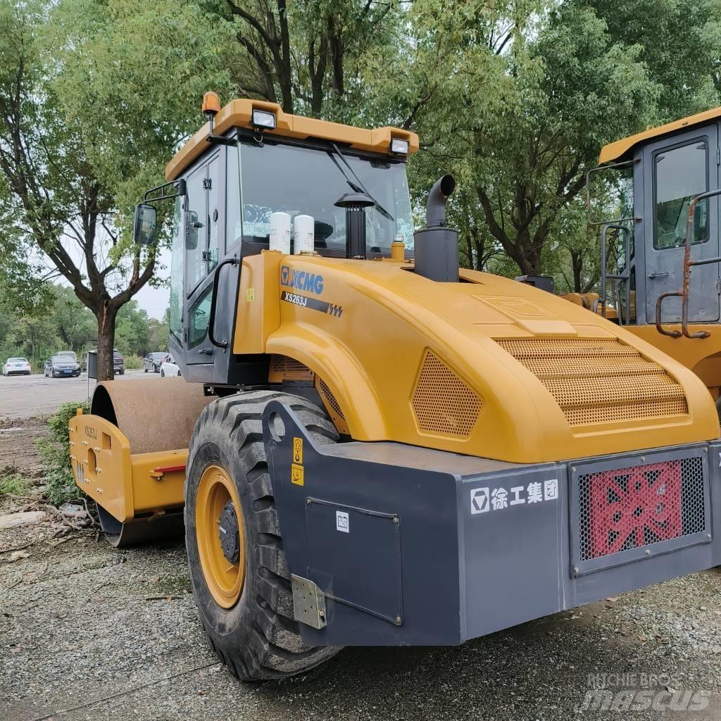 XCMG XS 263 J Еднобарабанни ролки

