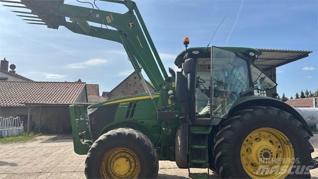 John Deere 7230 r Трактори