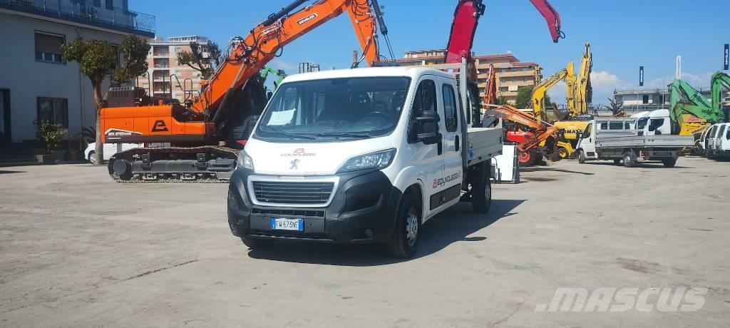 Peugeot Boxer Фургони
